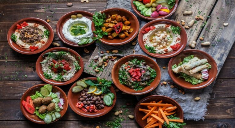 What is a typical Lebanese breakfast like?