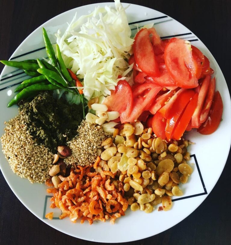 Are there any Portuguese influences in Mozambican cuisine?