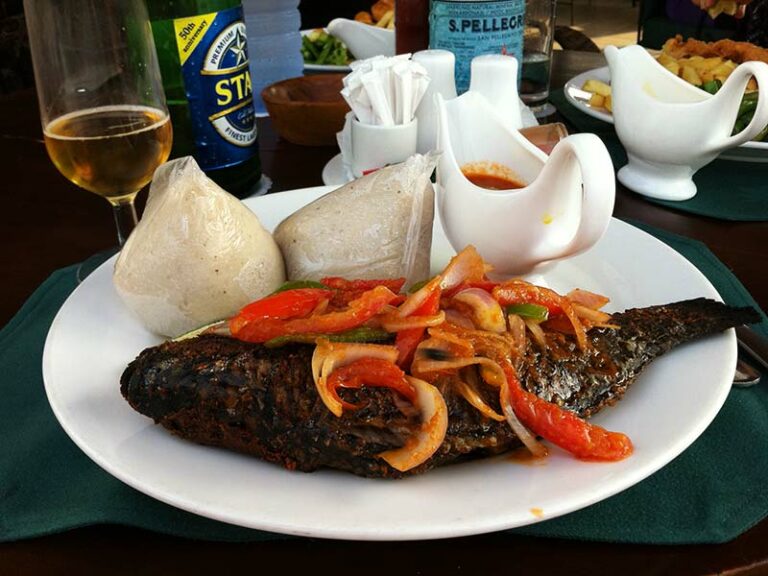 Are there any vegetarian options in Ghanaian cuisine?