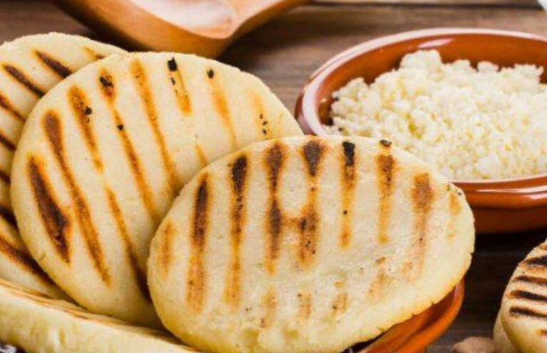 What is Colombian cuisine known for?