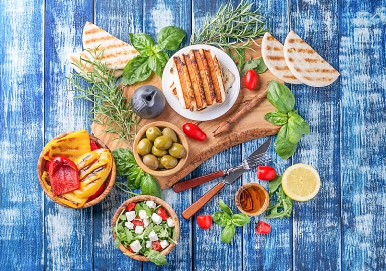 Can you tell me about the role of halloumi cheese in Cypriot cuisine?