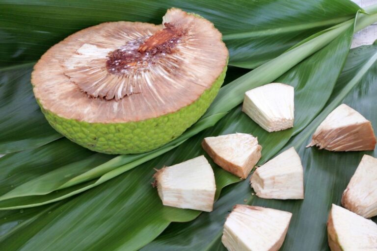 Are there any unique ingredients used in Samoan cuisine?