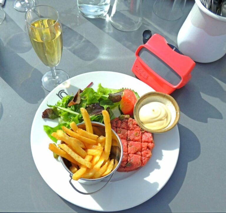Are there any popular Belgian snacks?