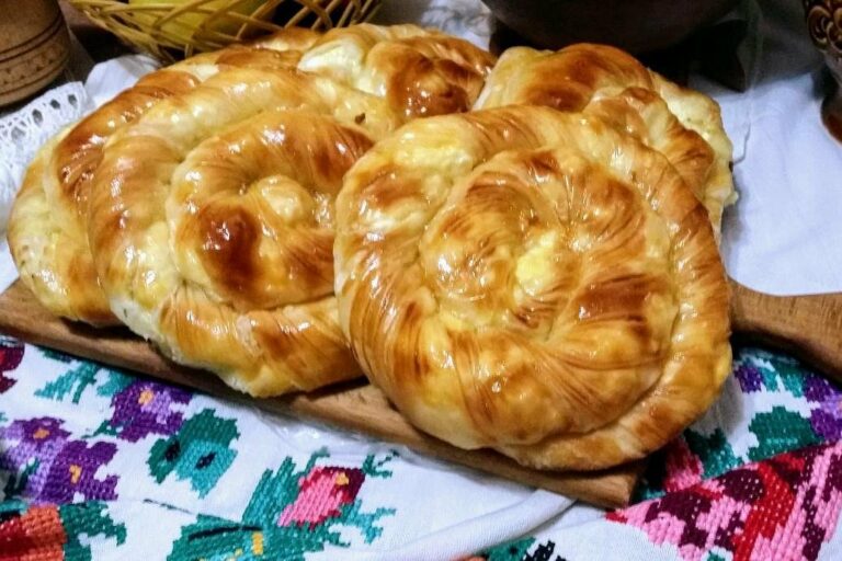What are some popular dishes in Moldova?
