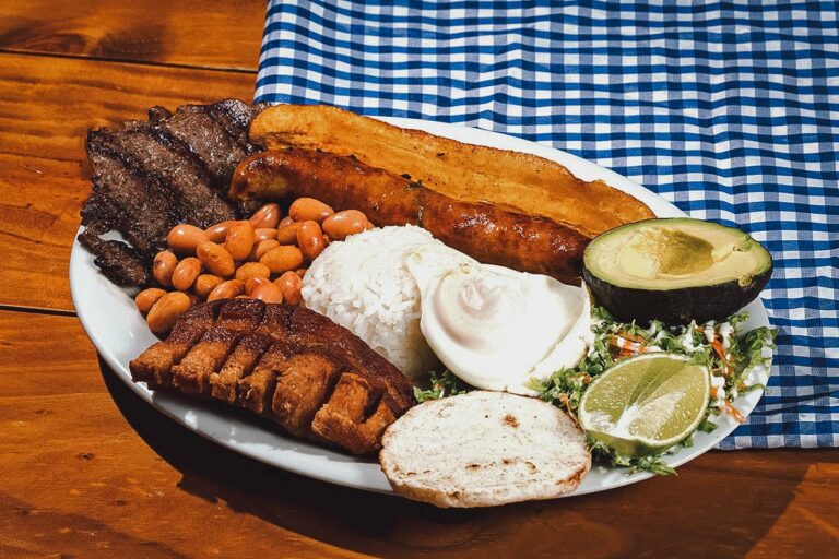 Are there any popular Colombian street food festivals or events?