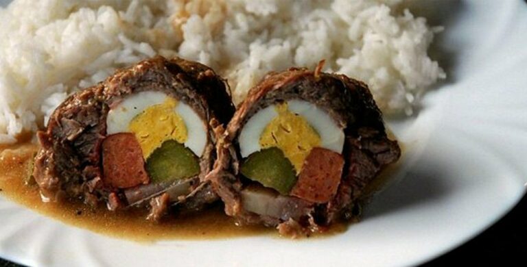 Can you recommend some must-try Czech street foods?