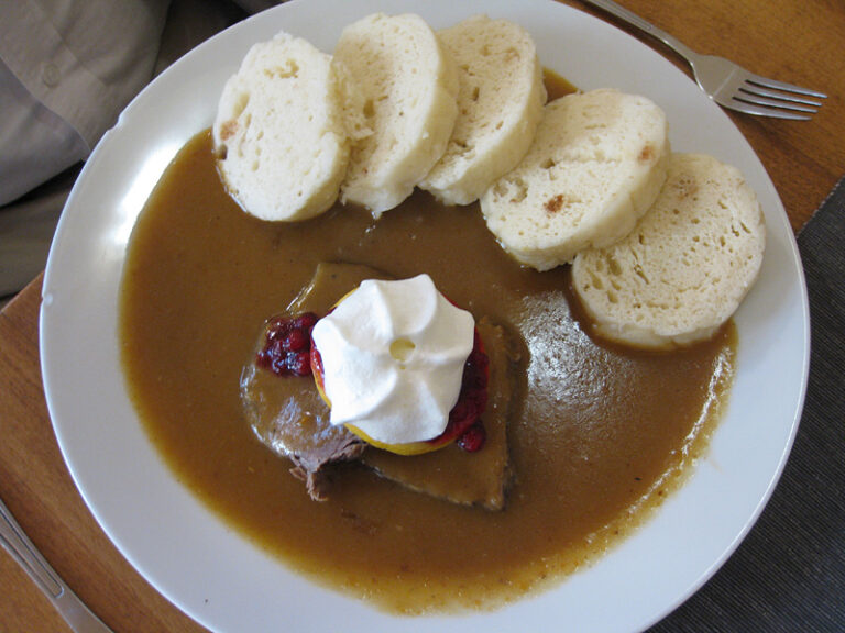 How does Czech cuisine differ from other European cuisines?
