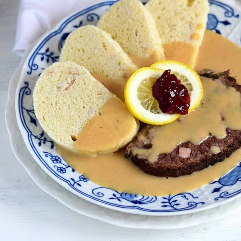 Are there any popular Czech street food festivals or events?