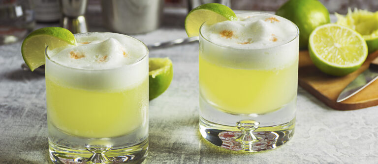 What are the popular beverages in Peru?