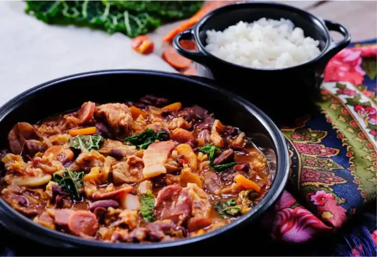 Can you suggest some dishes from São Tomé and Príncipe that are suitable for those with dietary restrictions, such as gluten-free or vegetarian options?