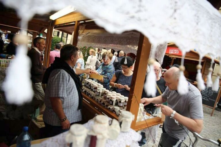 Can you tell me about the influence of Central European and Eastern European cuisines on Polish cuisine?
