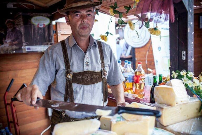 How has Poland’s historical context influenced Polish cuisine?