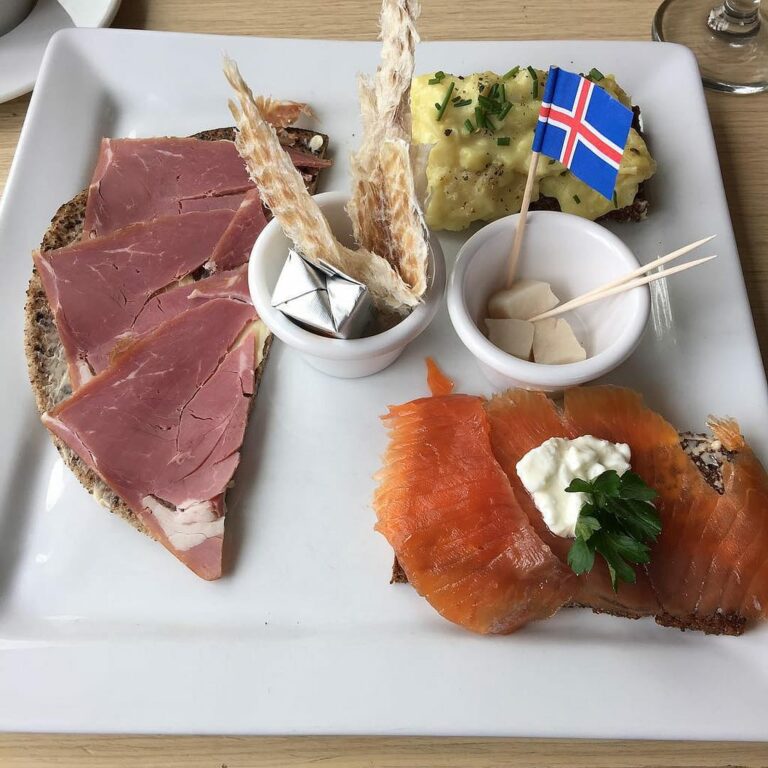 Can you find any traditional Viking influences in Icelandic cuisine?