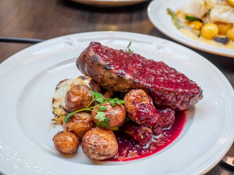 Are Icelandic dishes spicy?