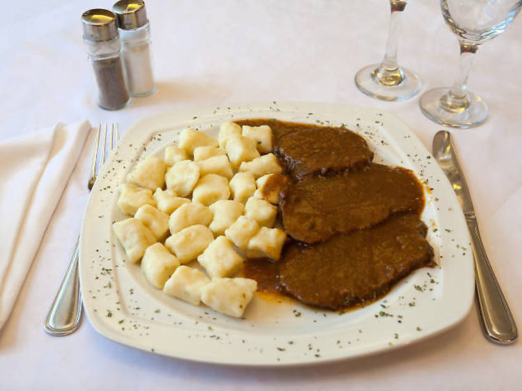 Can you explain the concept of “Peka” in Croatian cuisine?