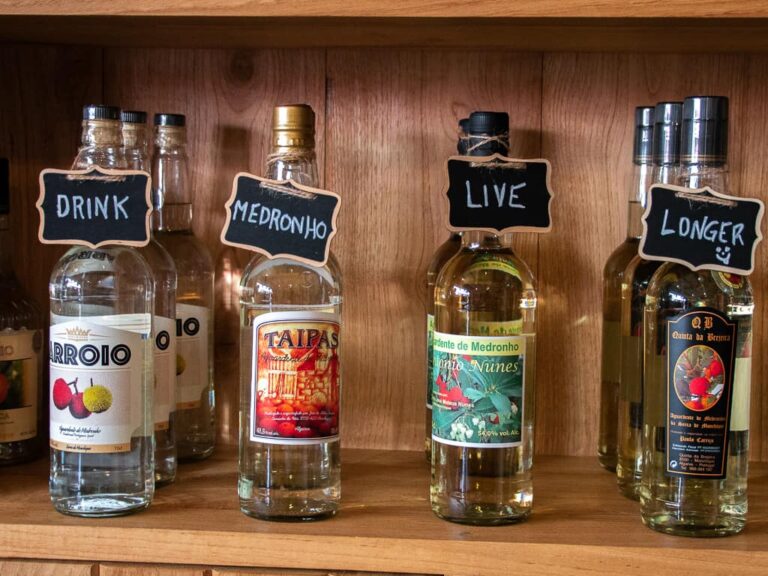 What are the popular beverages in Portugal?