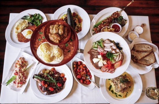 What is traditional Moldovan cuisine like?