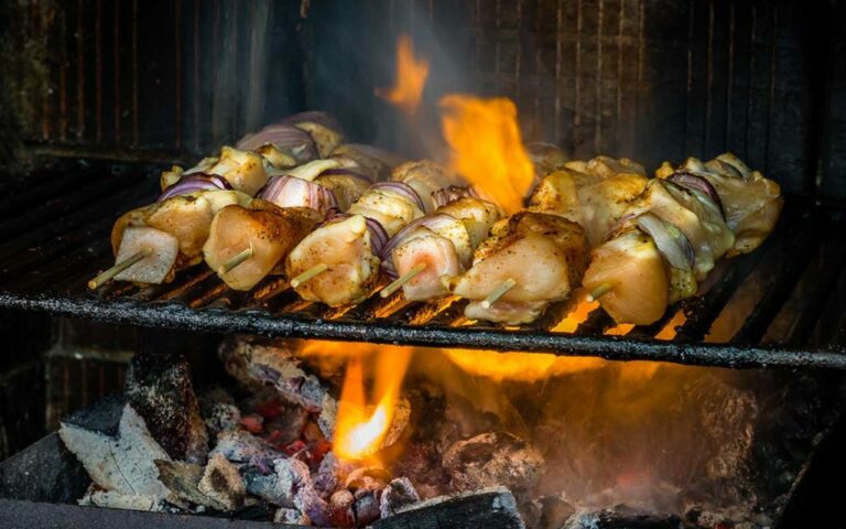 Are there any unique cooking techniques used in Moldovan cuisine?