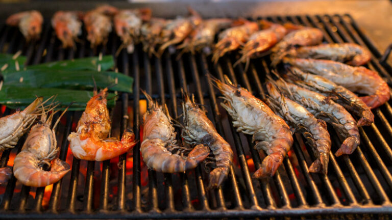 What are some popular dishes in Mozambique?