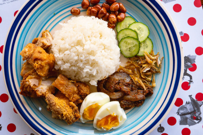 Can you find regional variations in Malaysian cuisine?