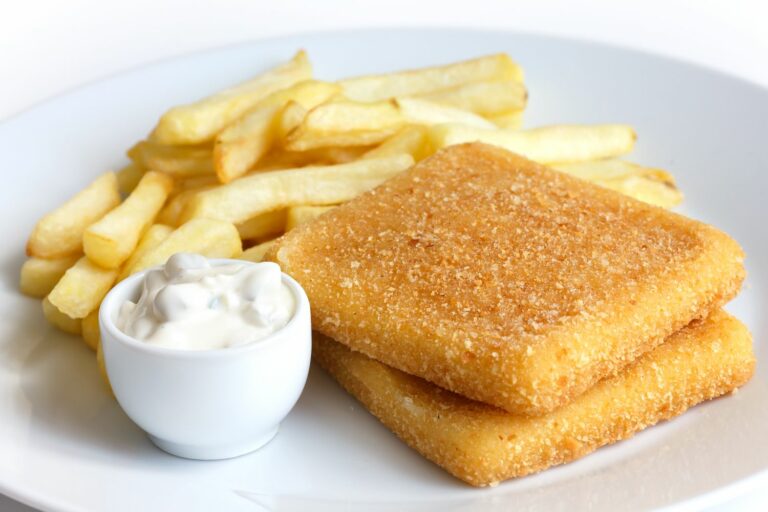 Are there any vegetarian or vegan options in Czech cuisine?