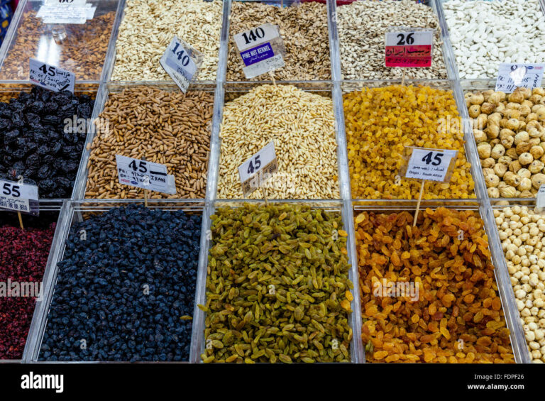 Can you recommend some traditional Qatari snacks?