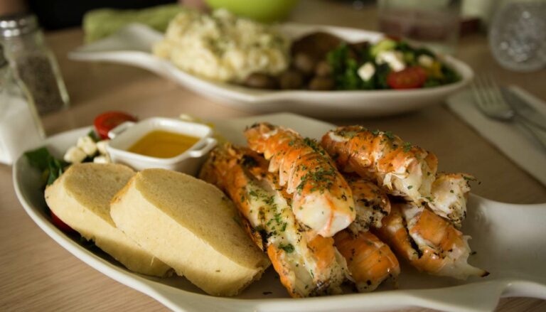 Are there any street food markets or festivals in Iceland?