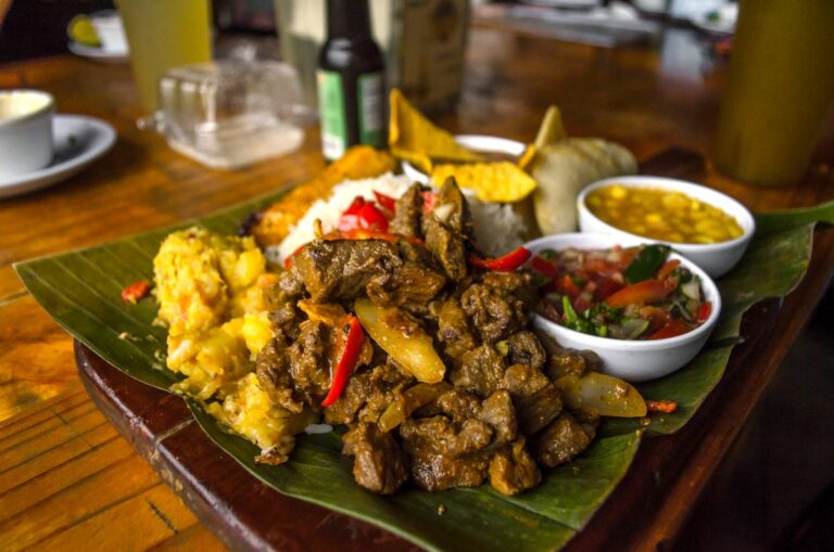 Can you explain the concept of “casado” in Costa Rican cuisine?
