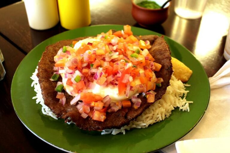 Are there any traditional Bolivian dishes?