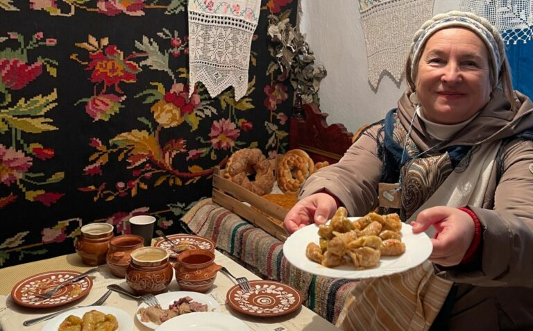 Are there any specific dishes or foods associated with special occasions or festivals in Moldova?