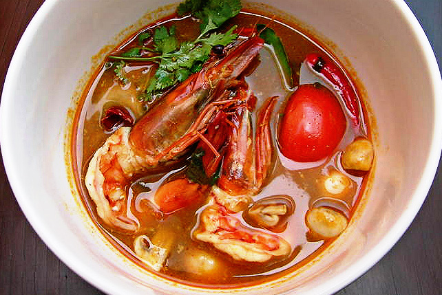 Is Filipino cuisine spicy?