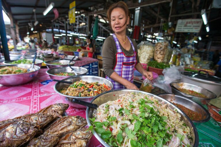 What is Rwandan cuisine known for?