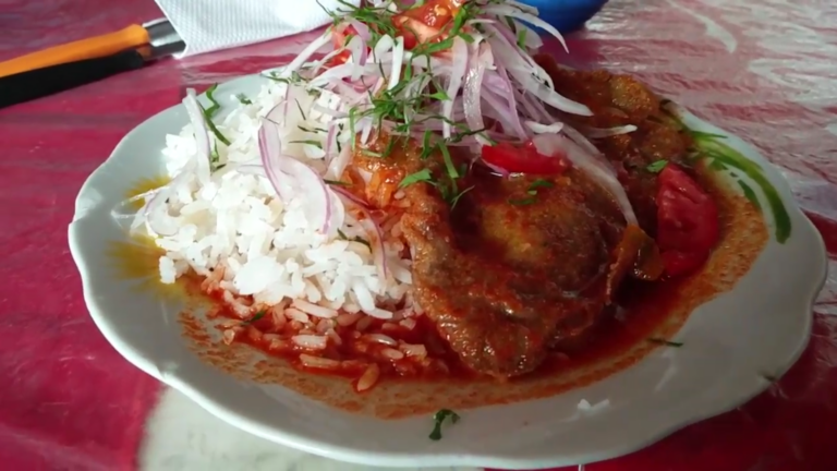 How is Bolivian cuisine influenced by indigenous cultures?