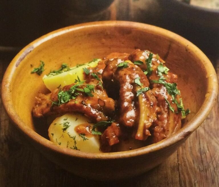 What are some popular Belarusian potato dishes?