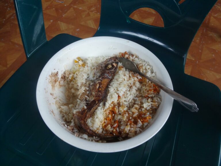 Can you recommend some must-try dishes for someone visiting Liberia?