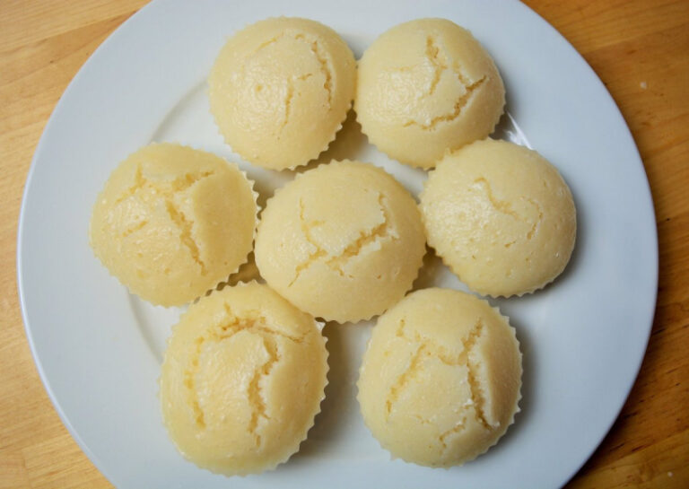 Is street food safe to eat in Tonga?